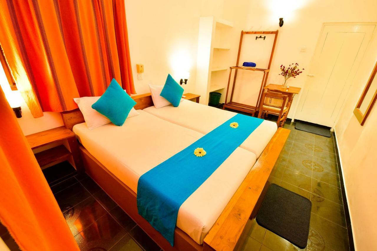International Beach Hotel & Restaurant Hikkaduwa Exterior foto